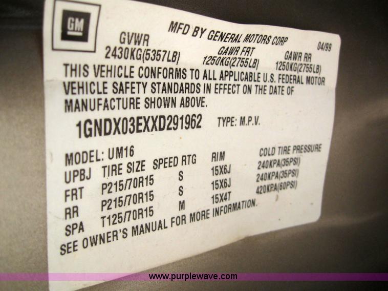 image for item 3020 1999 Chevrolet Venture mini van