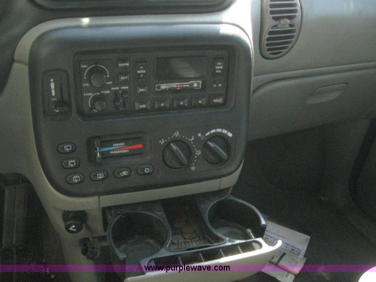 image for item 3022 1999 Dodge Grand Caravan