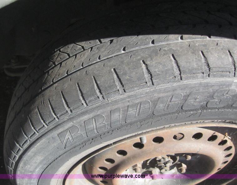 image for item 3022 1999 Dodge Grand Caravan