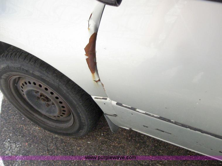 image for item 3022 1999 Dodge Grand Caravan