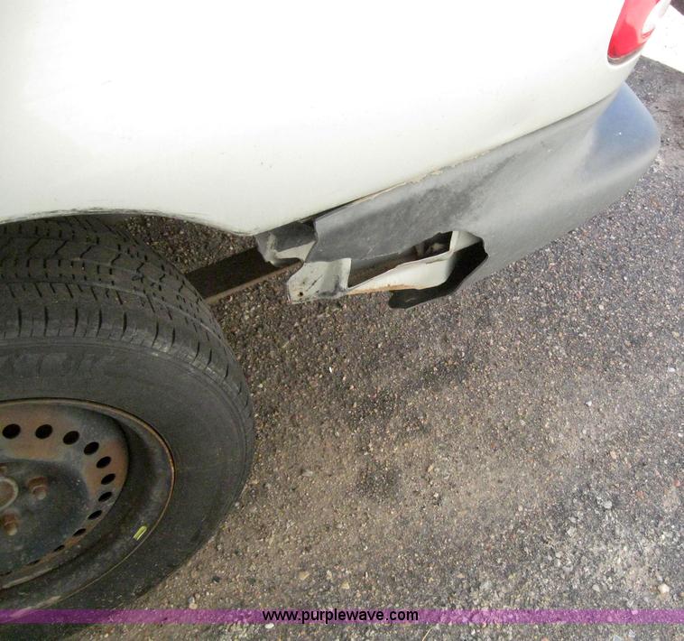 image for item 3022 1999 Dodge Grand Caravan