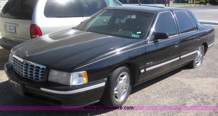 image for item 3023 1998 Cadillac Deville
