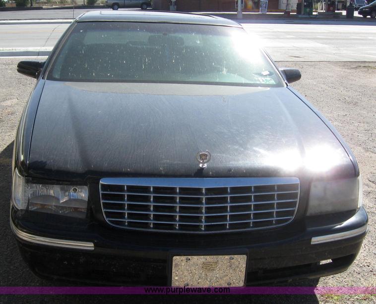 image for item 3023 1998 Cadillac Deville