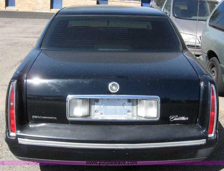 image for item 3023 1998 Cadillac Deville