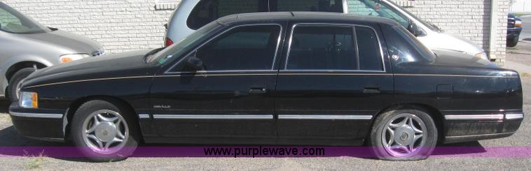 image for item 3023 1998 Cadillac Deville