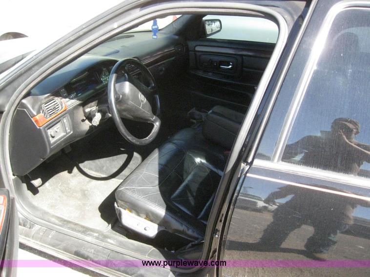 image for item 3023 1998 Cadillac Deville
