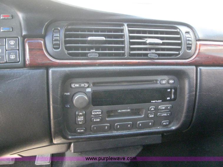 image for item 3023 1998 Cadillac Deville