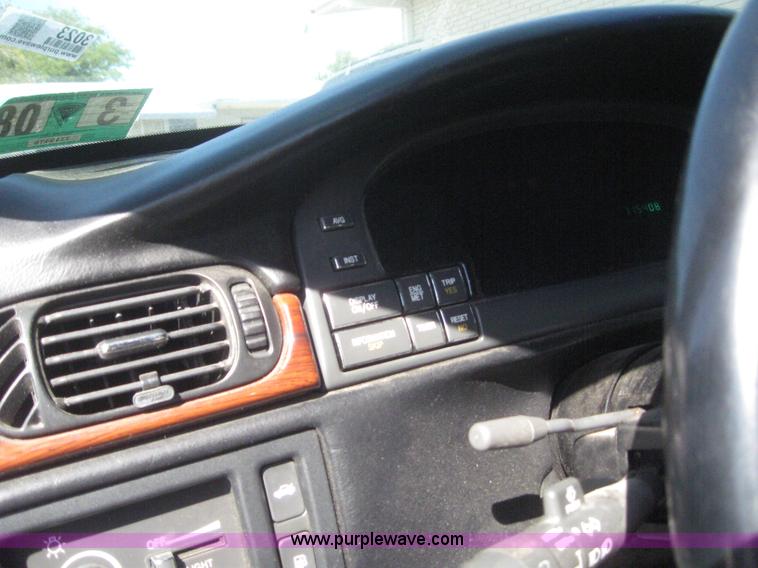 image for item 3023 1998 Cadillac Deville