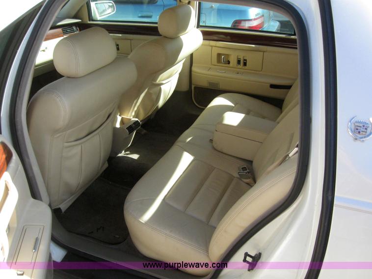 image for item 3024 1995 Cadillac Deville