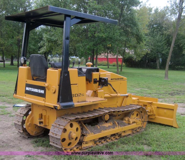 image for item 4100 Mitsubishi BD2G dozer
