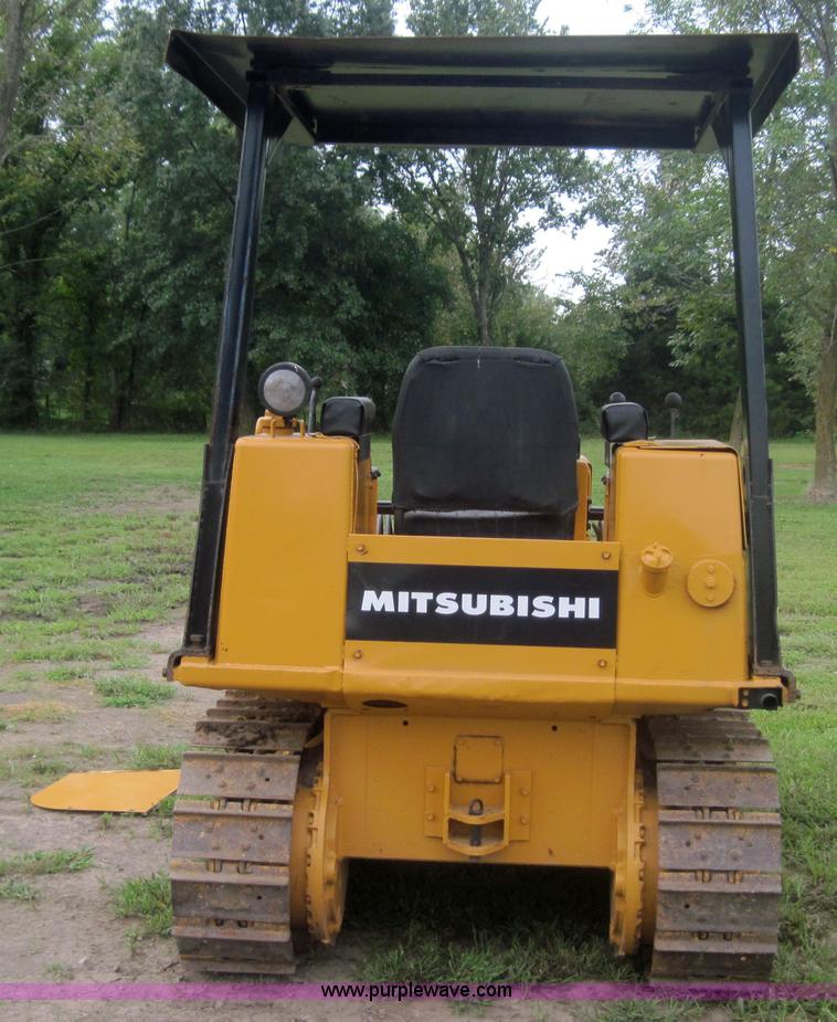 image for item 4100 Mitsubishi BD2G dozer