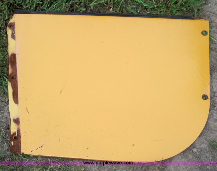 image for item 4100 Mitsubishi BD2G dozer