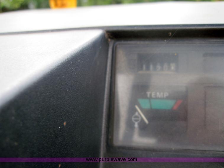 image for item 4100 Mitsubishi BD2G dozer