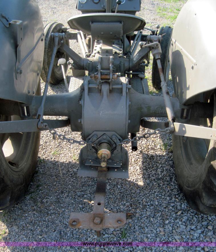 image for item 4104 Fergerson 30 tractor