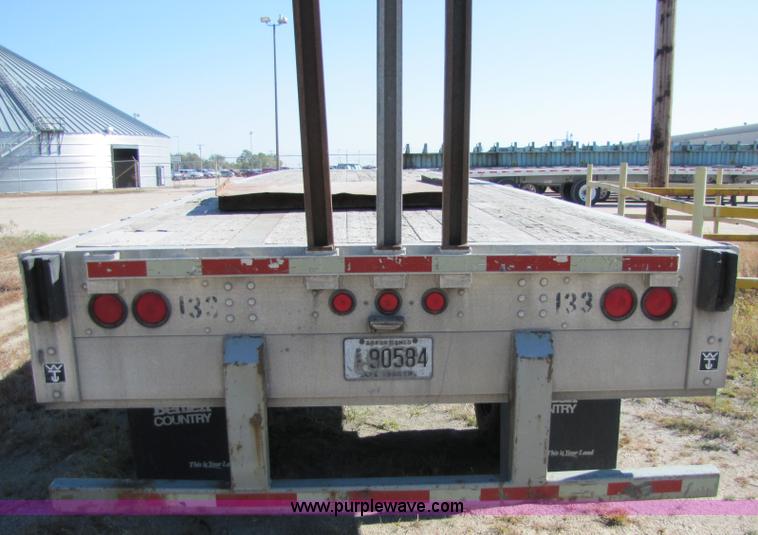 image for item 5141 1998 Wilson 48' flatbed trailer