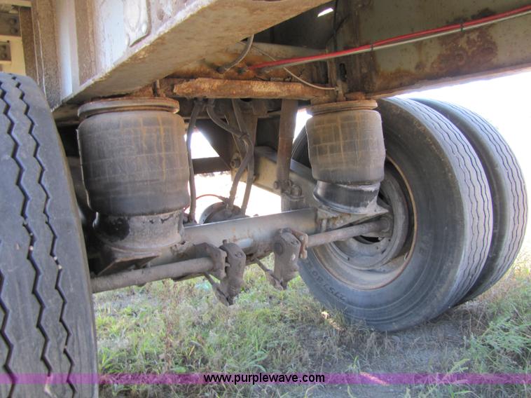 image for item 5144 1998 Wilson 48' flatbed trailer