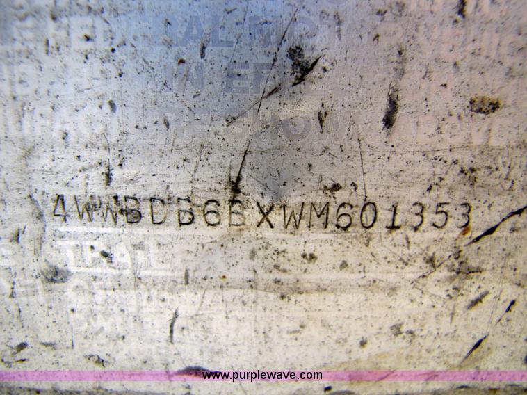 image for item 5145 1998 Wilson 48' flatbed trailer