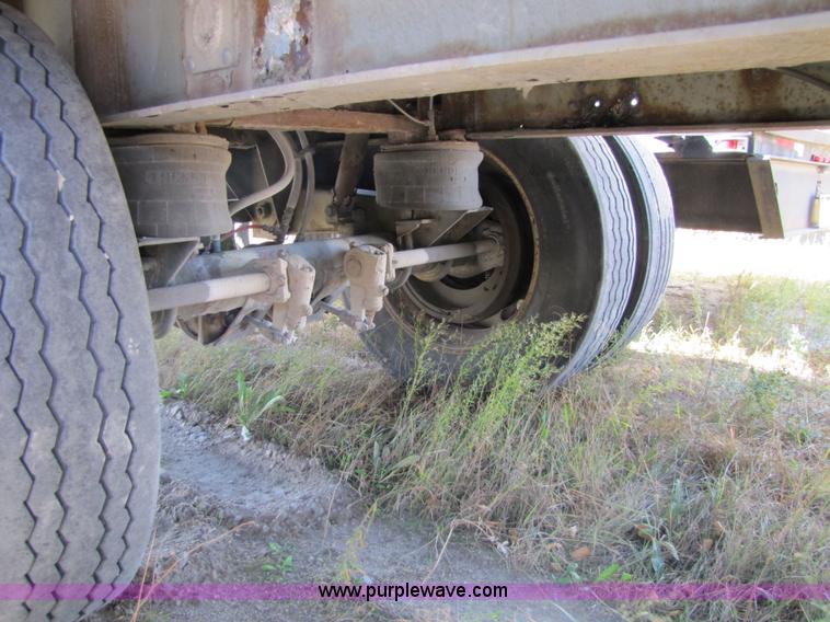 image for item 5148 1998 Wilson 48' flatbed trailer