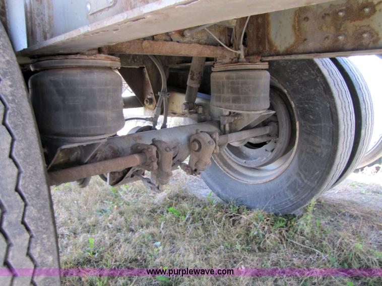 image for item 5149 1998 Wilson 48' flatbed trailer