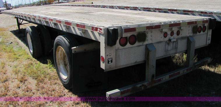 image for item 5151 1998 Wilson 48' flatbed trailer