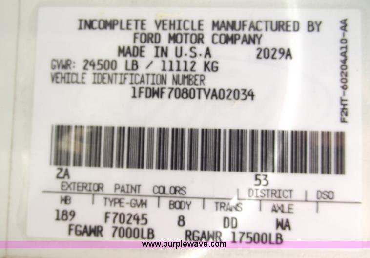 image for item 5863 1996 Ford F700 semi truck