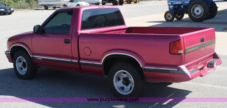 image for item 6342 1994 Chevrolet S10 LS pickup truck