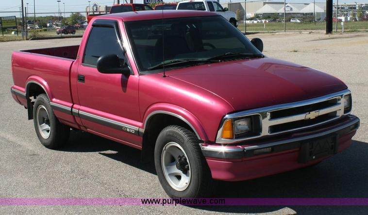 image for item 6342 1994 Chevrolet S10 LS pickup truck