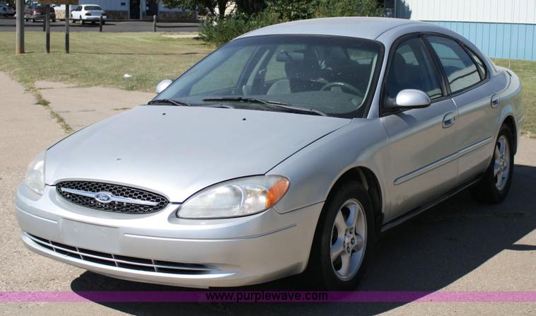image for item 6367 2001 Ford Taurus SES
