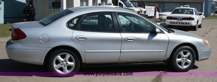 image for item 6367 2001 Ford Taurus SES