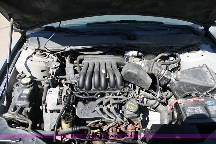 image for item 6367 2001 Ford Taurus SES