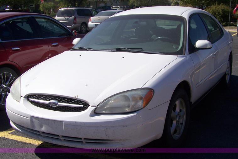 image for item 7364 2003 Ford Taurus SES