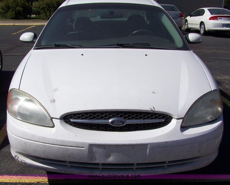 image for item 7364 2003 Ford Taurus SES