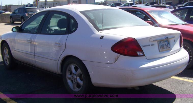 image for item 7364 2003 Ford Taurus SES