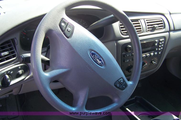 image for item 7364 2003 Ford Taurus SES