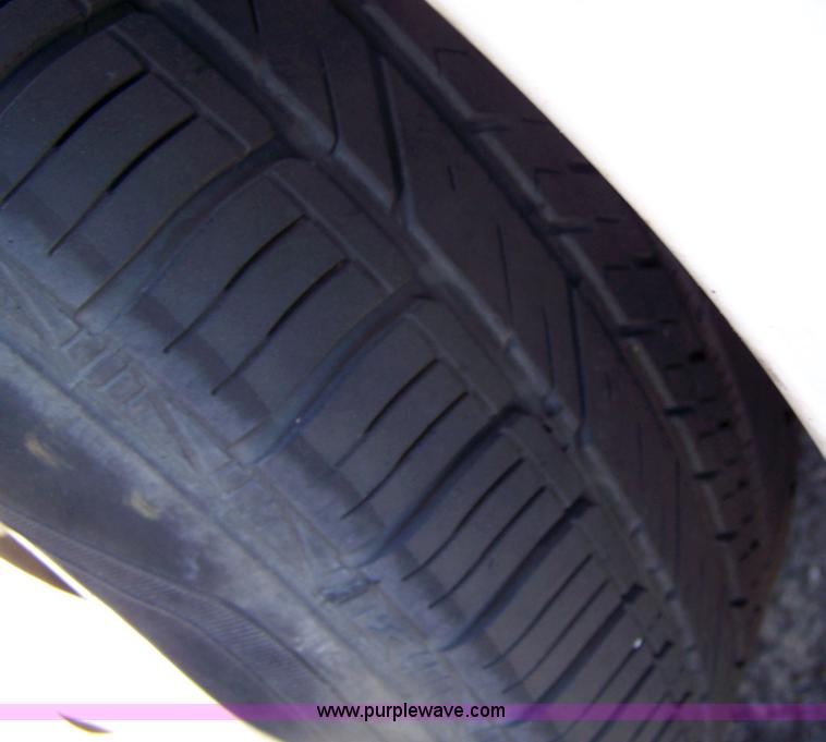 image for item 7364 2003 Ford Taurus SES