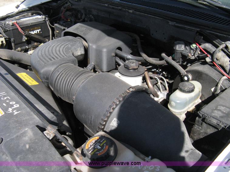 image for item 8001 1999 Ford F250 XL pickup truck