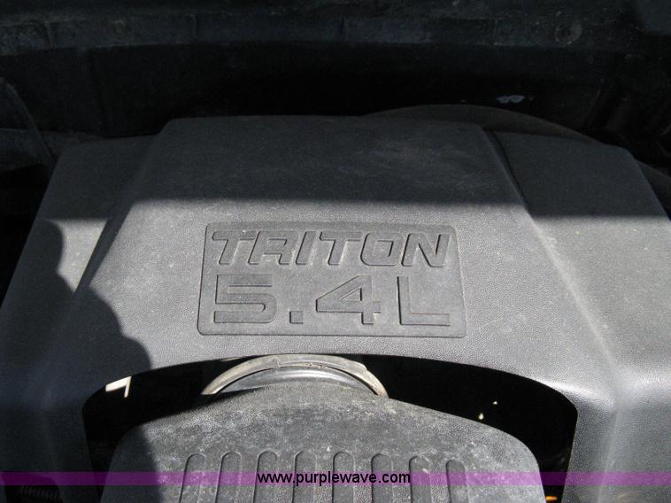 image for item 8001 1999 Ford F250 XL pickup truck