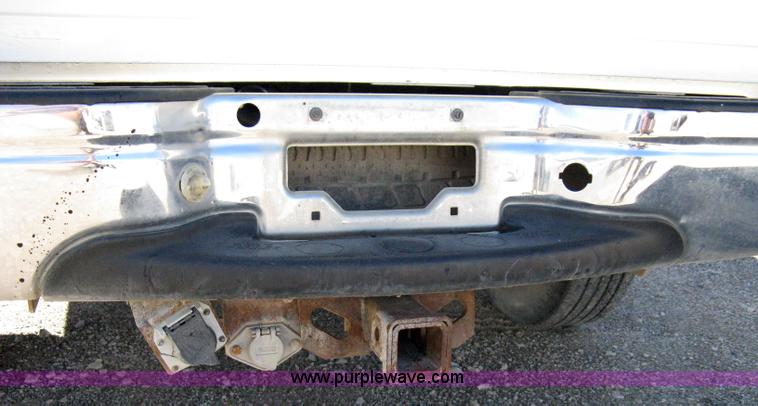 image for item 8001 1999 Ford F250 XL pickup truck