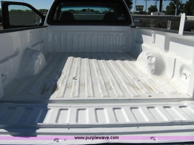 image for item 8001 1999 Ford F250 XL pickup truck