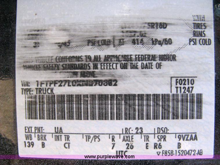 image for item 8001 1999 Ford F250 XL pickup truck