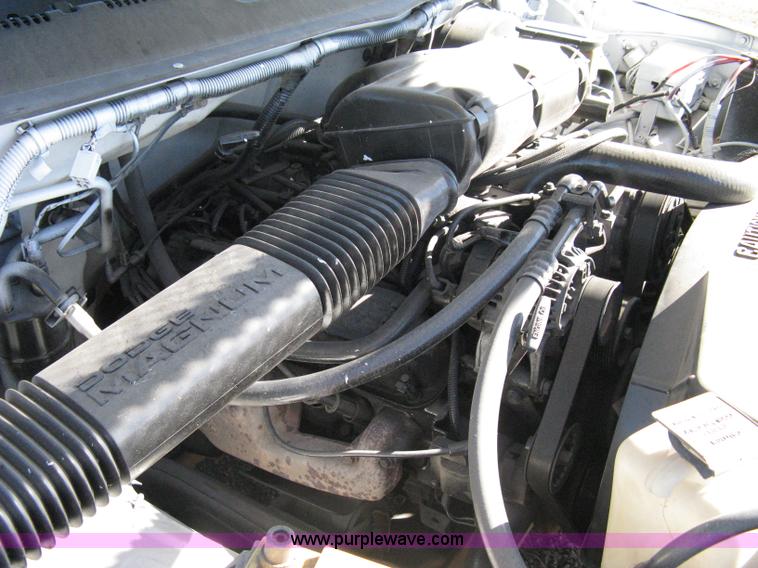 image for item 8025 1995 Dodge Ram 1500 pickup truck