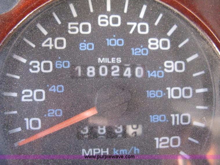 image for item 8025 1995 Dodge Ram 1500 pickup truck