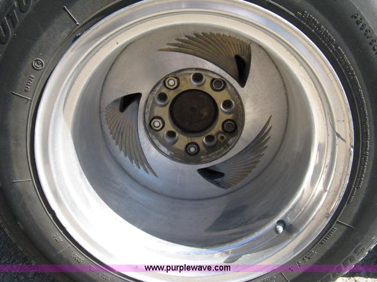 image for item 8025 1995 Dodge Ram 1500 pickup truck