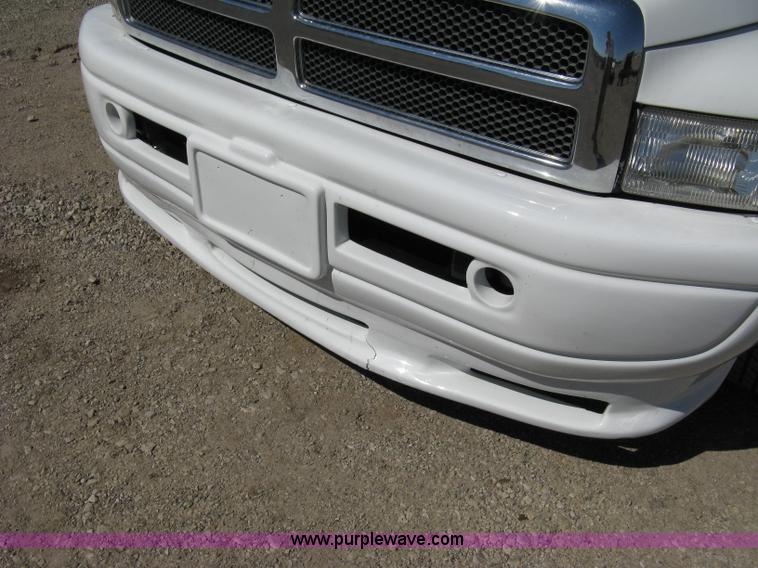 image for item 8025 1995 Dodge Ram 1500 pickup truck