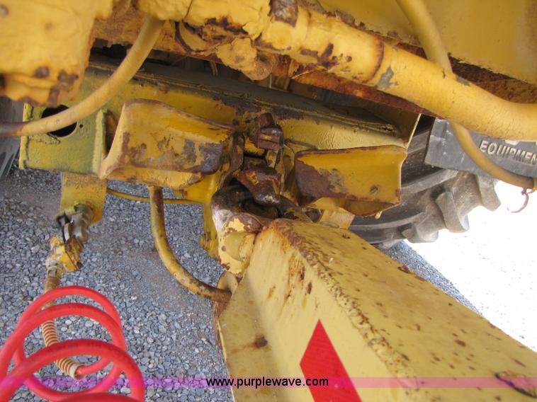 image for item 3449 1989 Ag-Chem 1603T