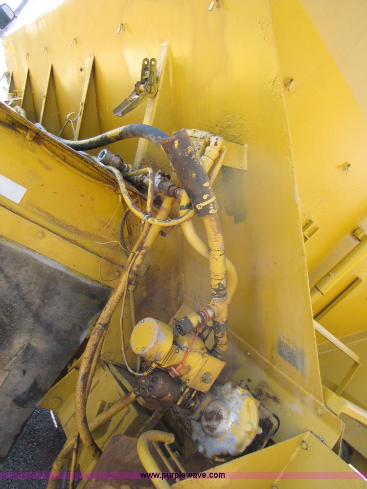 image for item 3449 1989 Ag-Chem 1603T