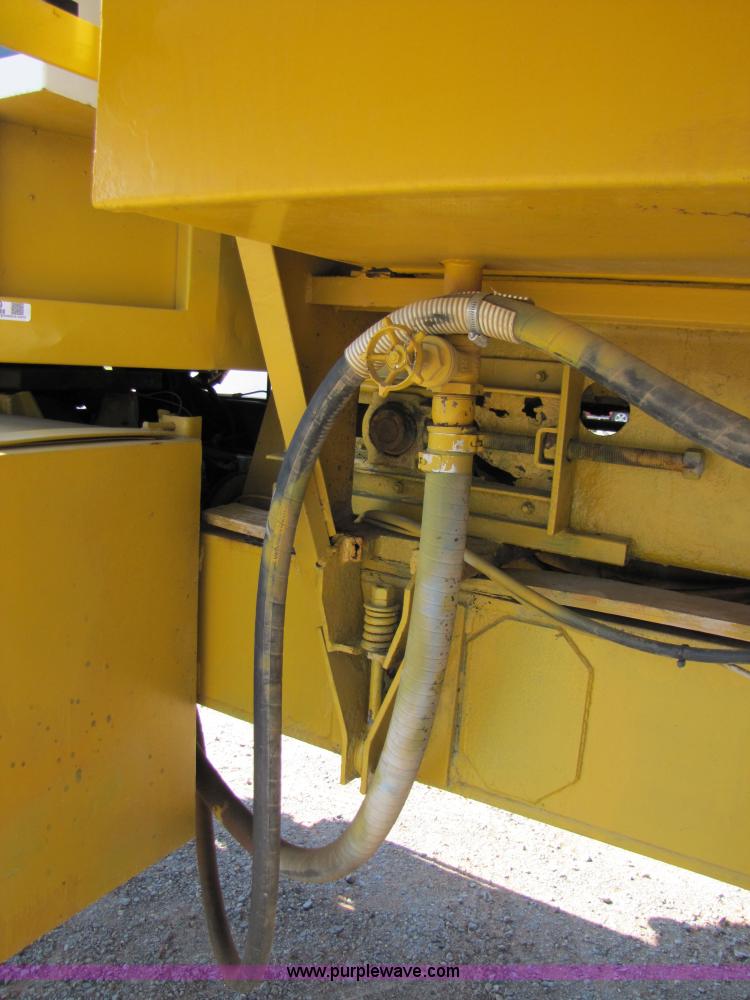 image for item 3449 1989 Ag-Chem 1603T