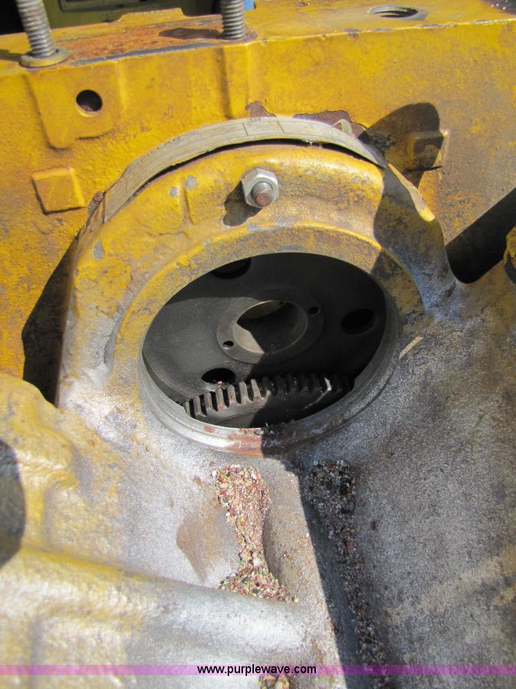 image for item 3450 Rebuilt Caterpillar 3208 V8 250hp diesel engine