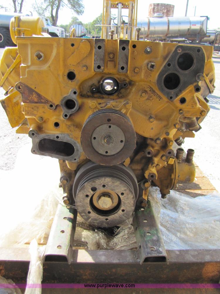 image for item 3450 Rebuilt Caterpillar 3208 V8 250hp diesel engine