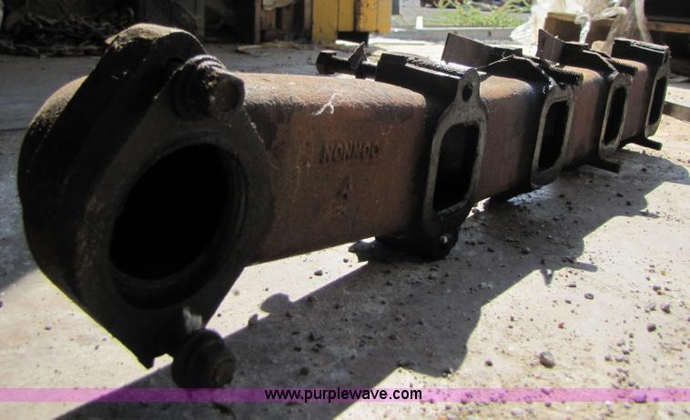 image for item 3450 Rebuilt Caterpillar 3208 V8 250hp diesel engine